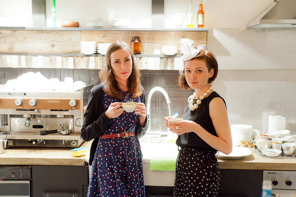 fashionjunk streetstyle Mode Blog Hamburg, Blogger Ksenia Lapina und Mario Tino  Donkey Products Mad Tea Party Birthday, https://donkey-products.com/