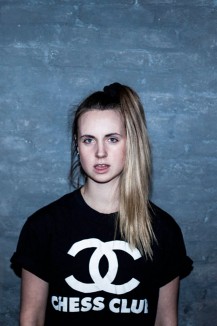 MØ